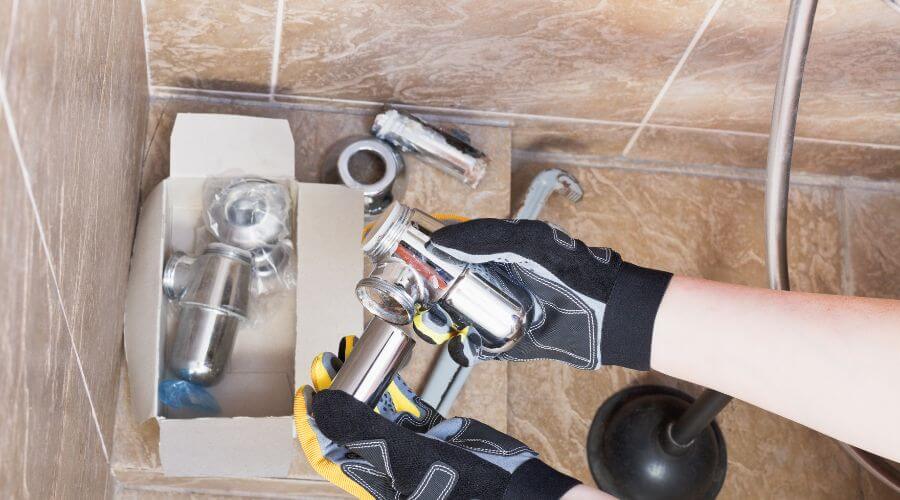 Professional gutter cleaning in Willow Springs, IL